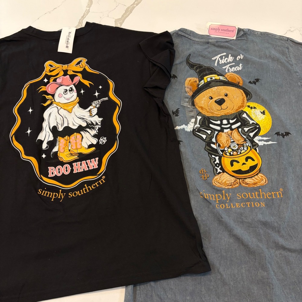 Simply Southern Halloween T-Shirt LG Black Blue Halloween, Ghost, Bear, Western
